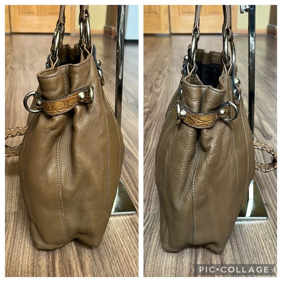 A224 - π― % authentic Gucci shoulder bag - Picture 11 of 16